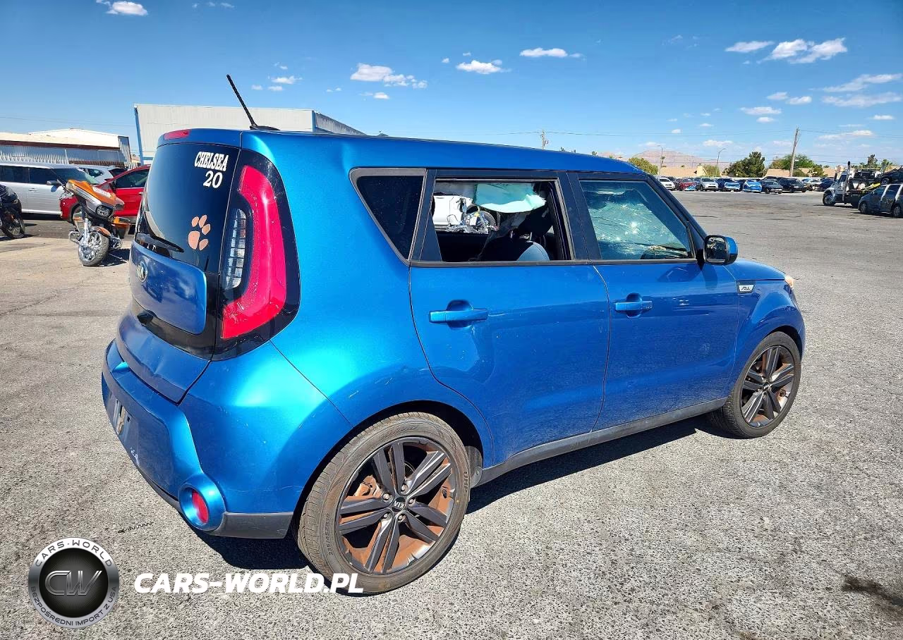 2015 Kia Soul + VIN:KNDJP3A59F7219096 - 3