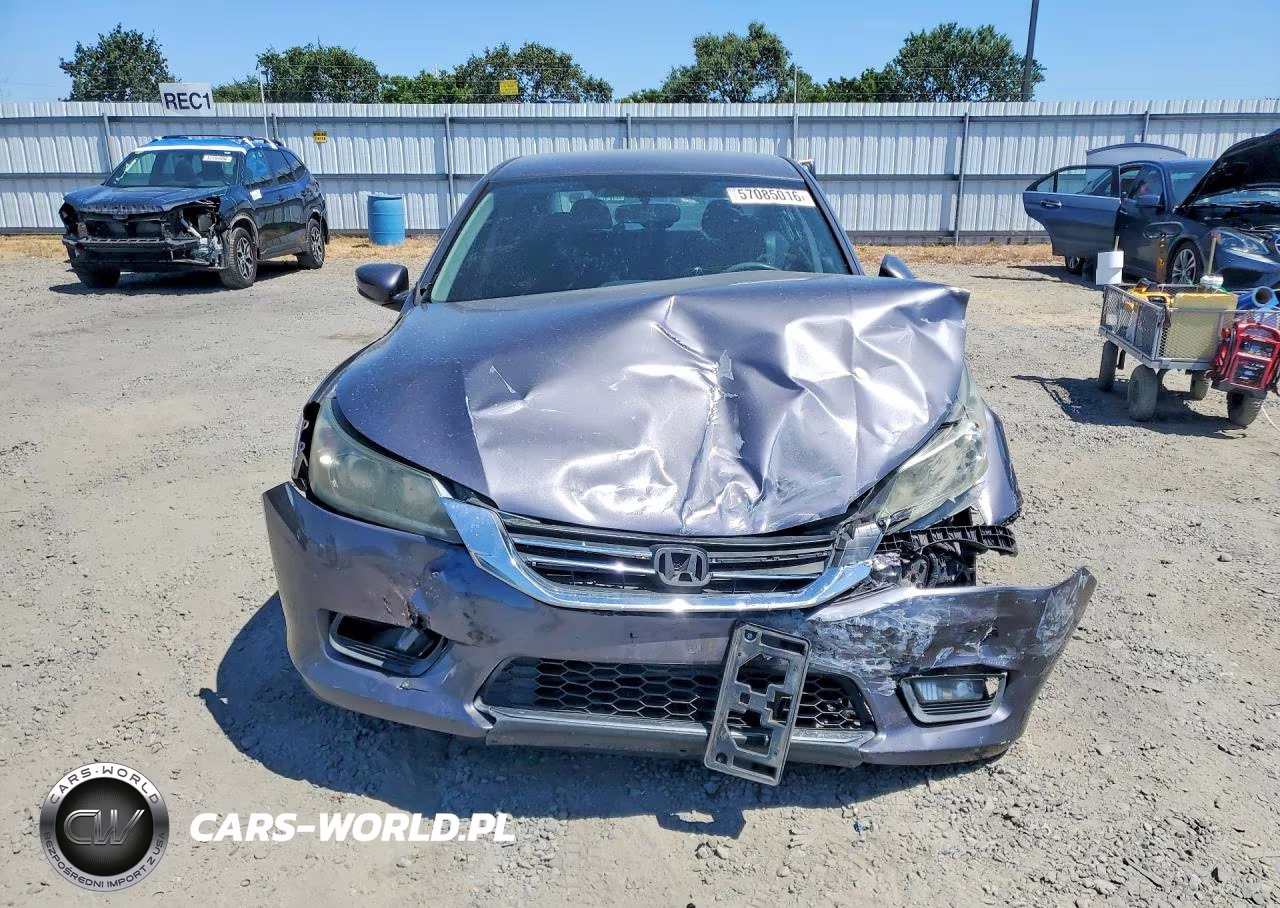 2015 Honda Accord Sport VIN:1HGCR2F52FA109064 - 5
