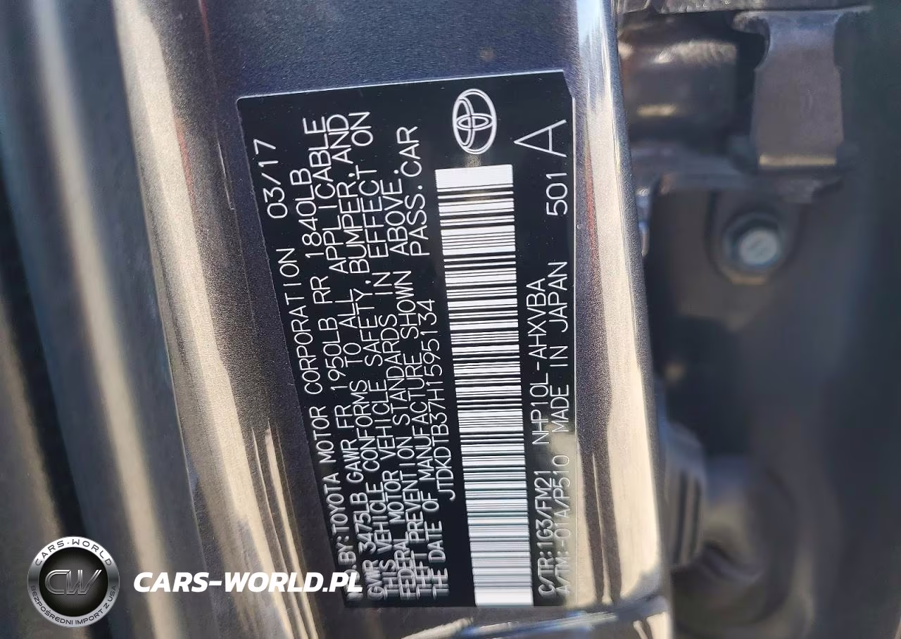 2017 Toyota Prius C Two VIN:JTDKDTB37H1595134 - 12