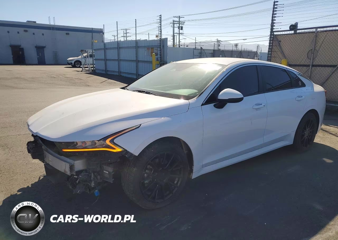 2022 Kia K5 Lxs – zdjęcie 1 z 13