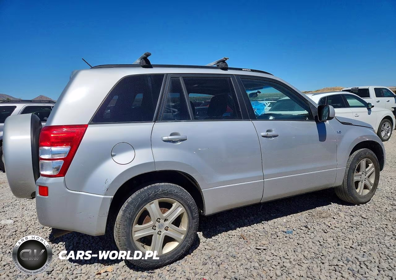 2006 Suzuki Grand Vitara Luxury VIN:JS3TD947664104167 - 3