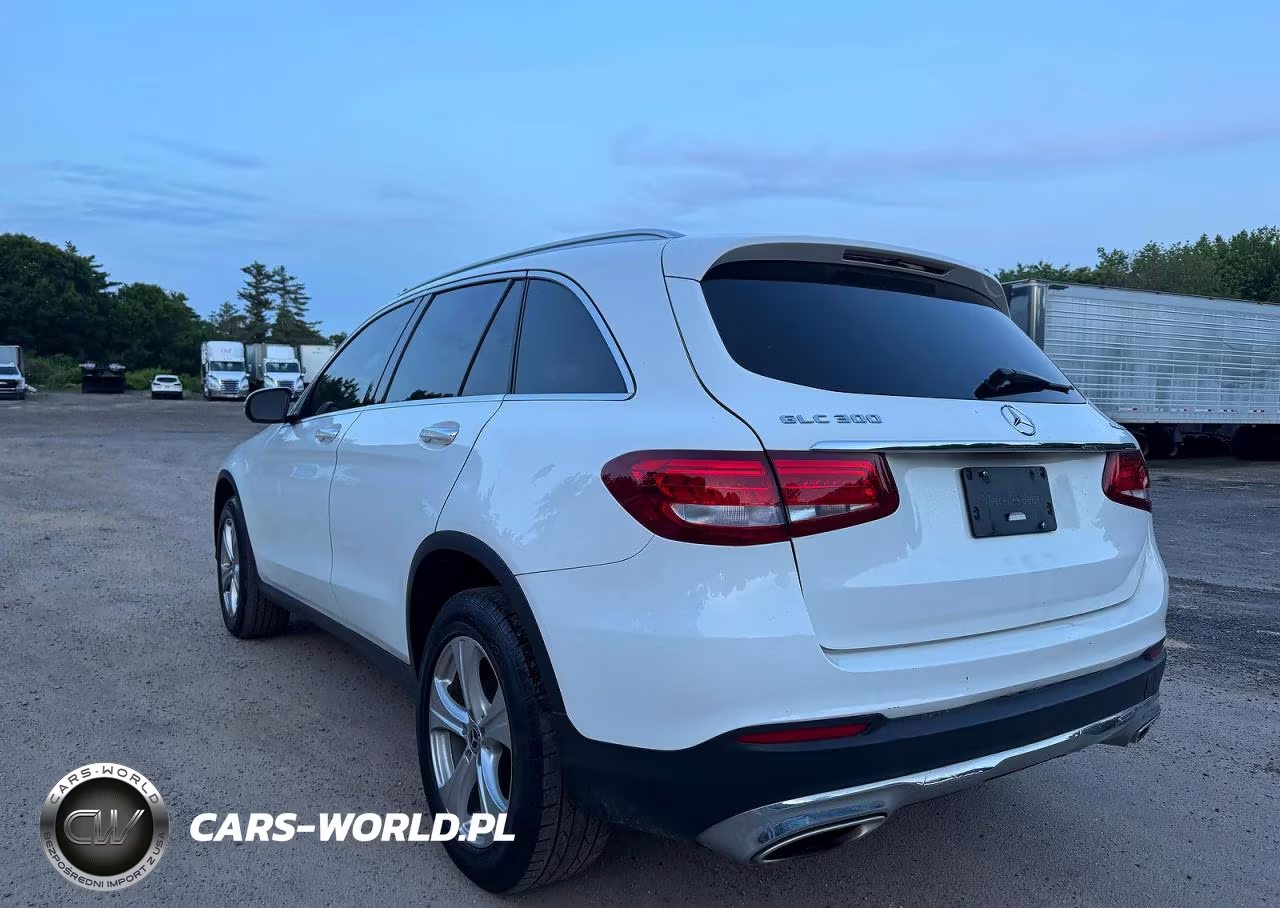 2018 Mercedes-Benz Glc 300 4Matic VIN:WDC0G4KB9JF438882 - 3