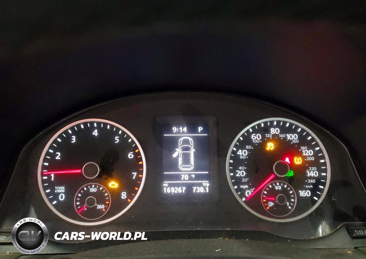 2016 Volkswagen Tiguan S VIN:WVGBV7AX7GK000294 - 9