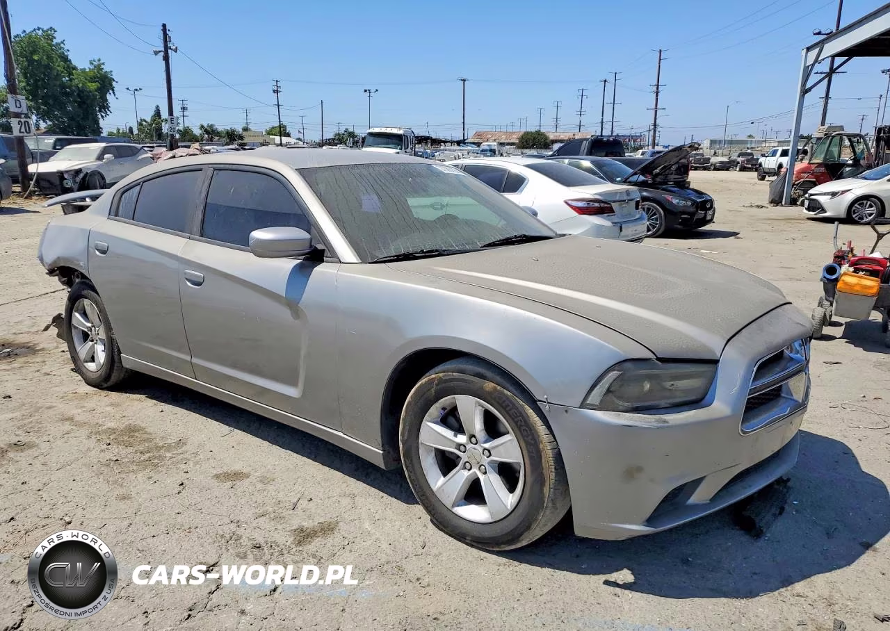 2011 Dodge Charger VIN:2B3CL3CG6BH550348 - 4