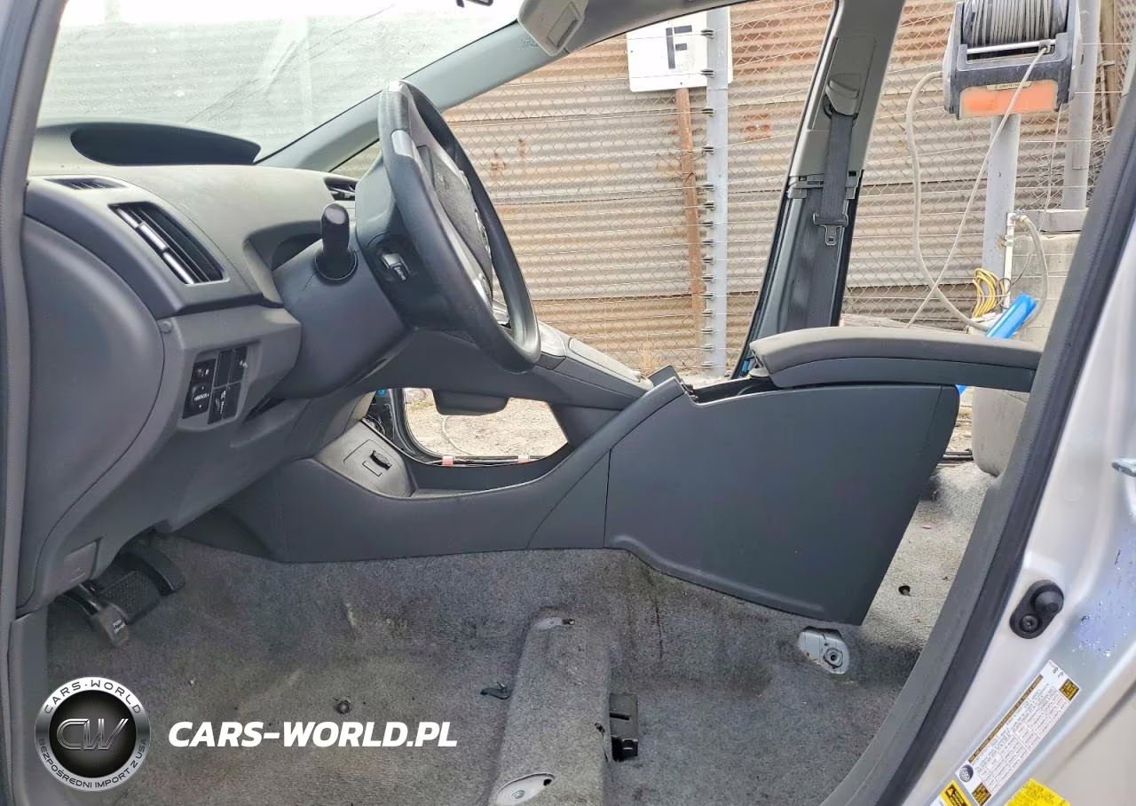 2011 Toyota Prius Two VIN:JTDKN3DU2B1366824 - 7