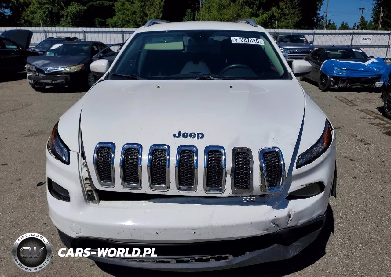 2015 Jeep Cherokee Latitude VIN:1C4PJLCB6FW607715 - 5