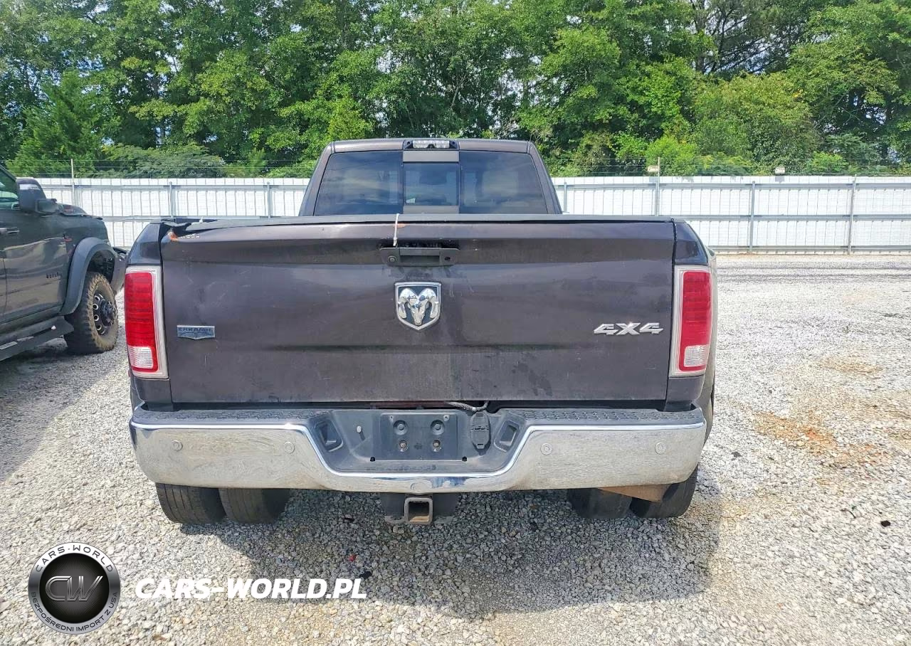 2016 Ram 3500 Laramie VIN:3C63RRJL7GG216814 - 10