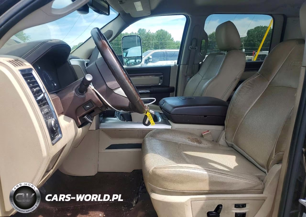 2016 Ram 3500 Laramie VIN:3C63RRJL7GG216814 - 7