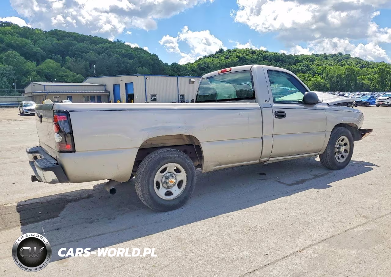 2004 Chevrolet Silverado C1500 VIN:1GCEC14X84Z331923 - 3