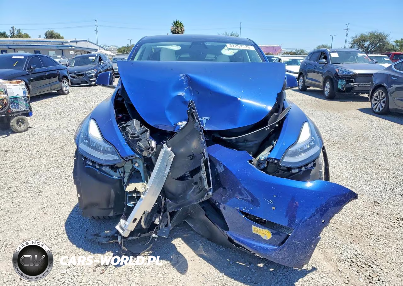 2021 Tesla Model Y VIN:5YJYGDEE6MF282825 - 5