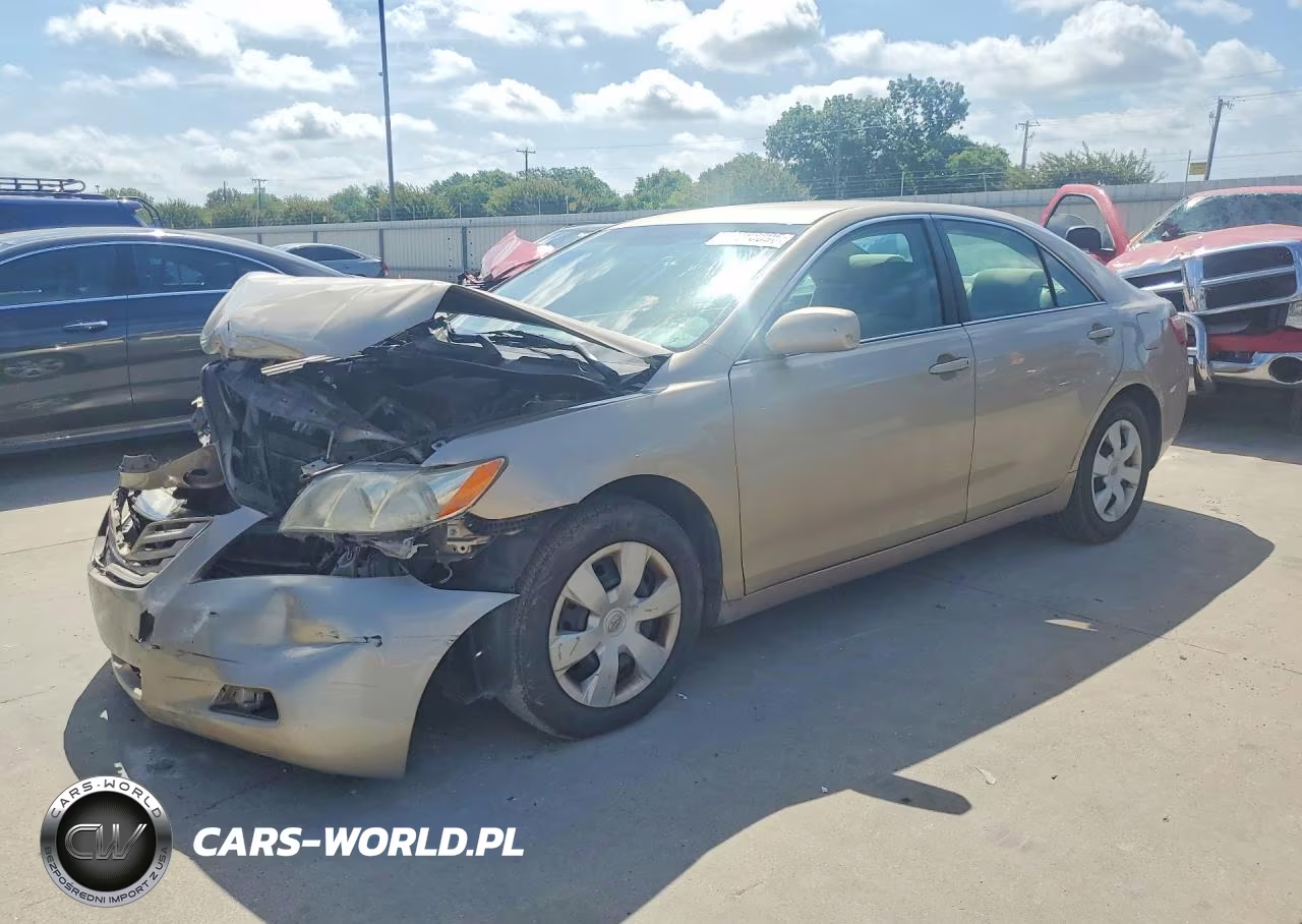 2009 Toyota Camry Le – zdjęcie 1 z 12