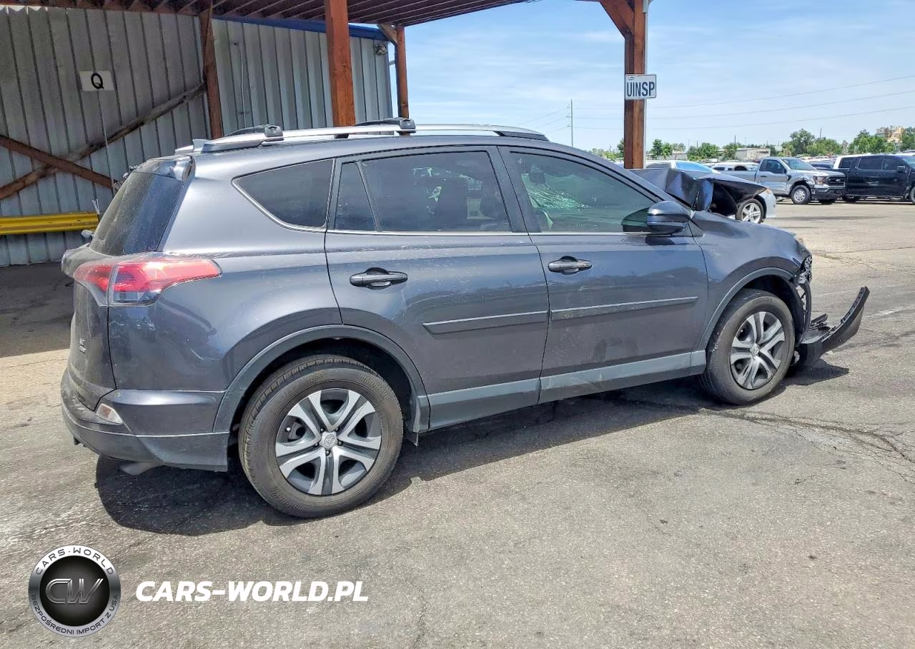 2017 Toyota Rav4 Le VIN:JTMBFREV5HJ709609 - 3