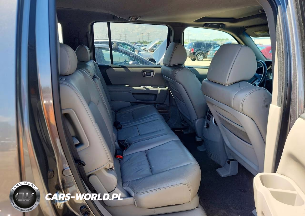 2011 Honda Pilot Exln VIN:5FNYF4H72BB051711 - 10