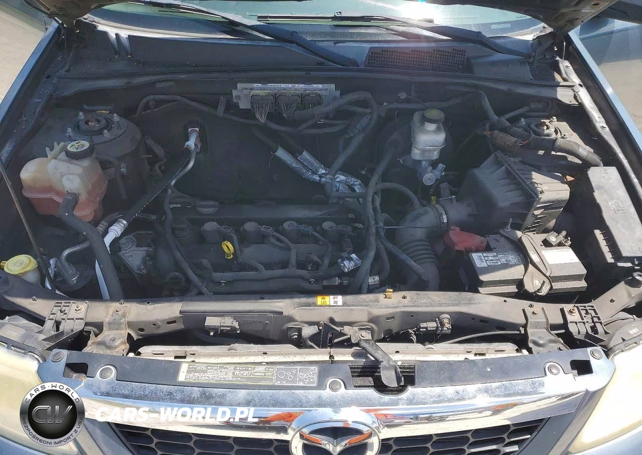 2011 Mazda Tribute I VIN:4F2CY0C78BKM07294 - 12
