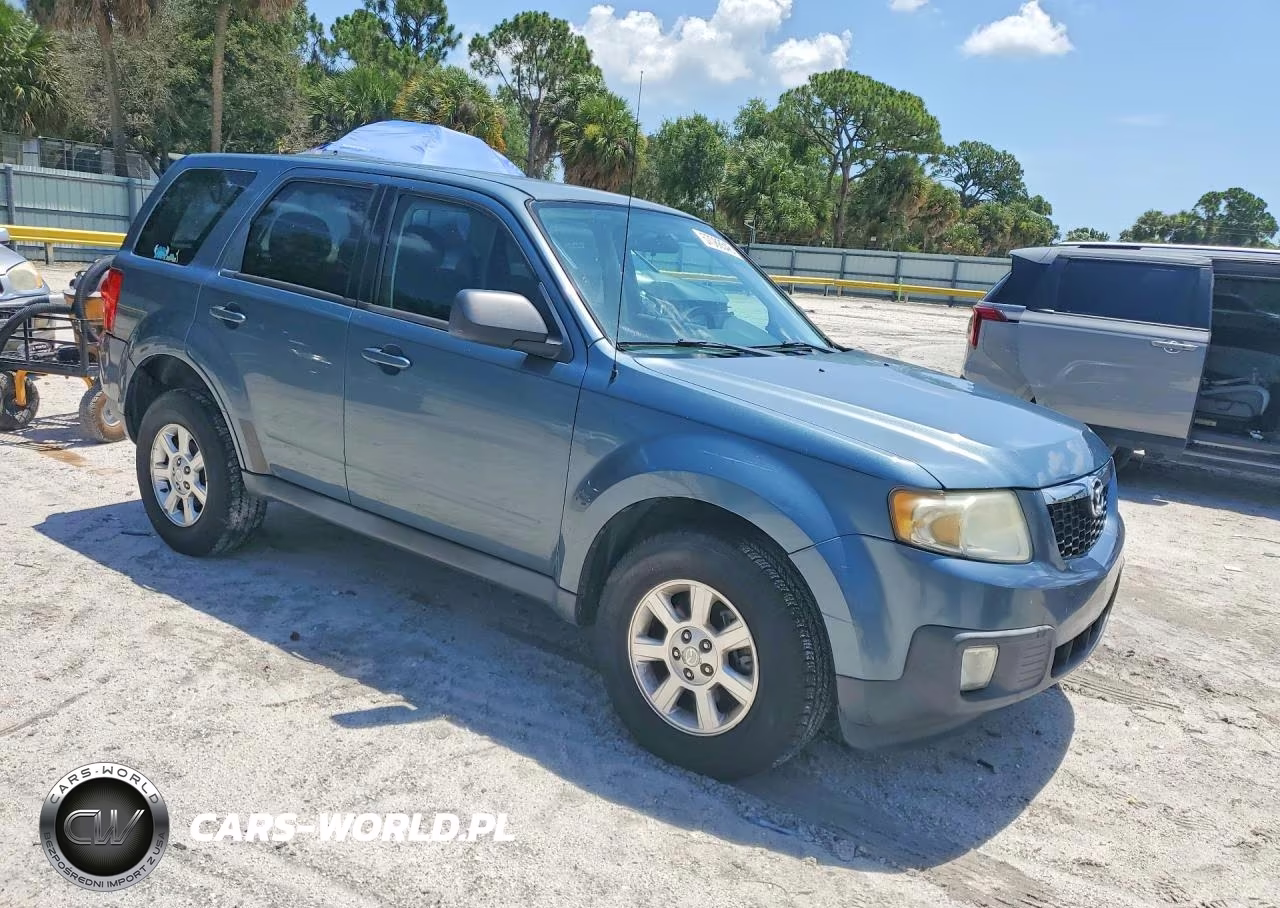 2011 Mazda Tribute I VIN:4F2CY0C78BKM07294 - 4