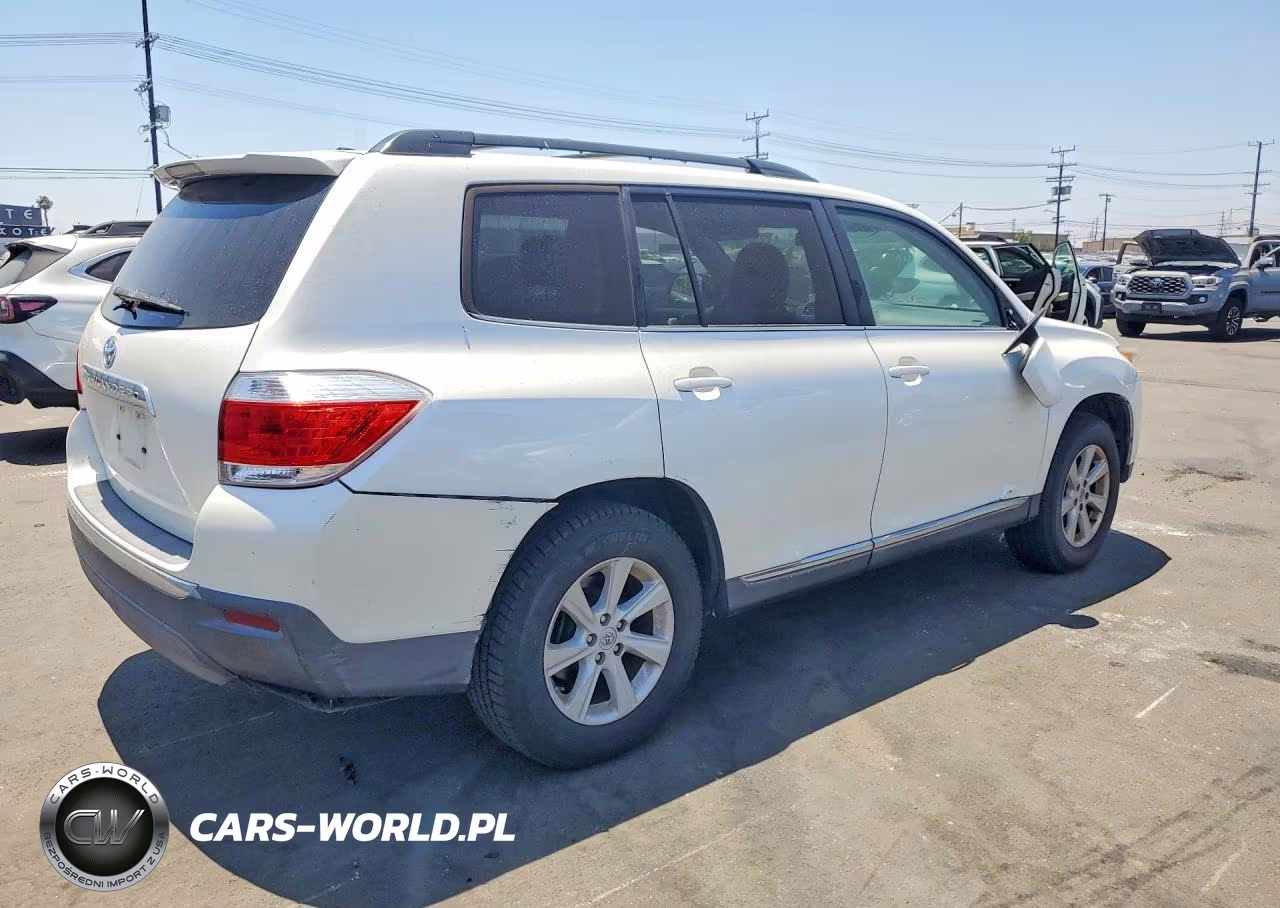 2012 Toyota Highlander Base VIN:5TDZK3EH7CS083025 - 3