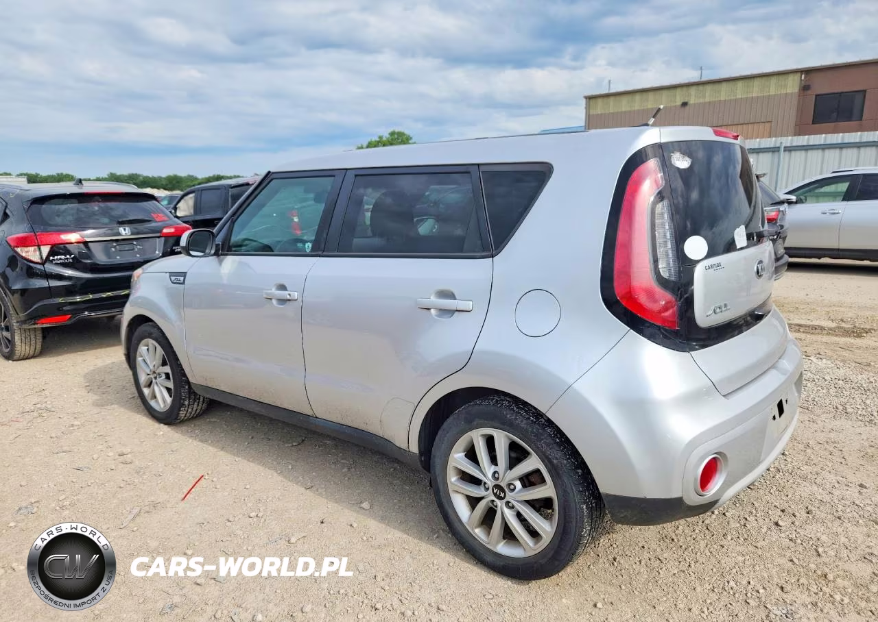 2019 Kia Soul + VIN:KNDJP3A55K7643871 - 2
