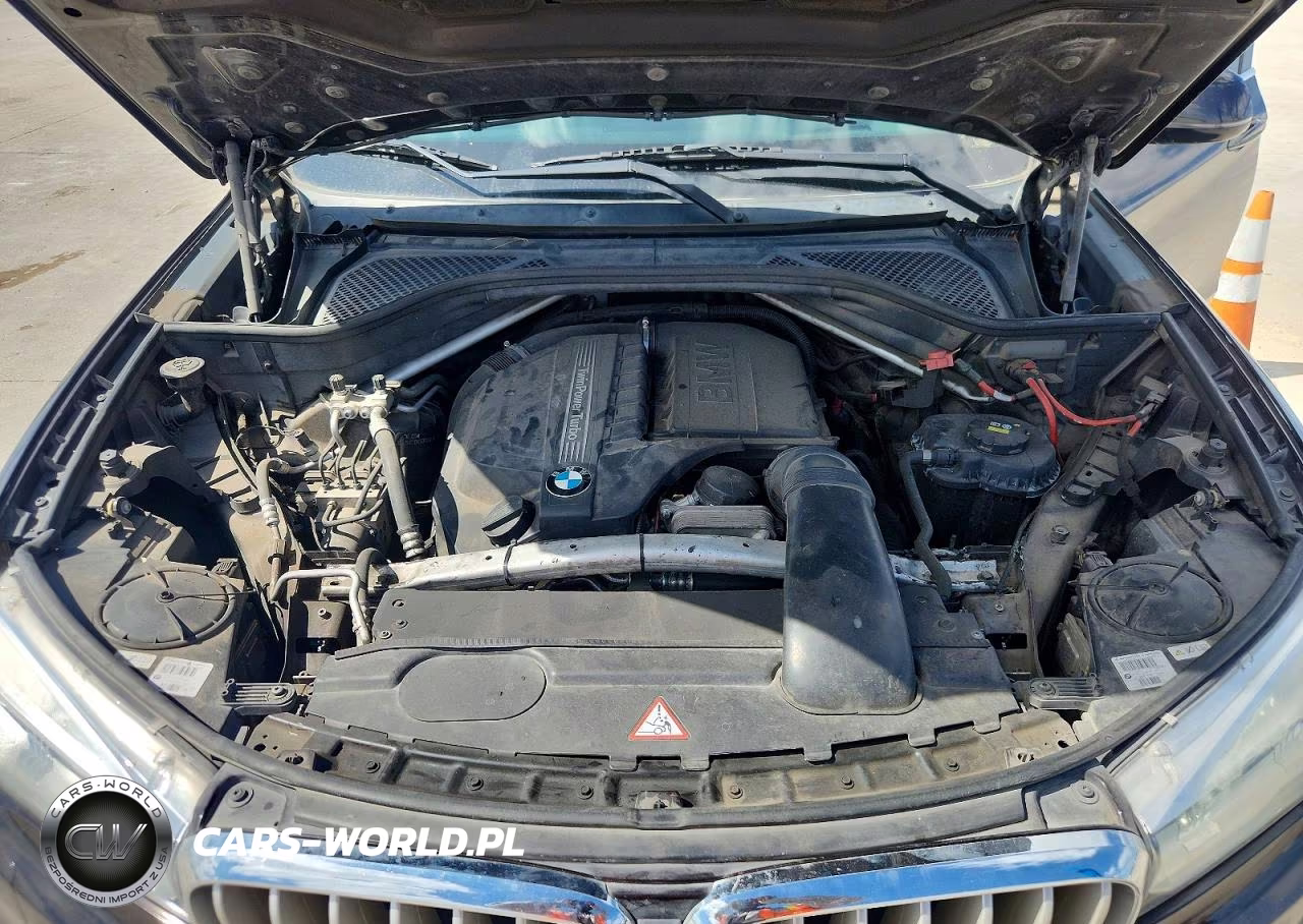2015 BMW X5 xDrive35I VIN:5UXKR0C5XF0K57972 - 12