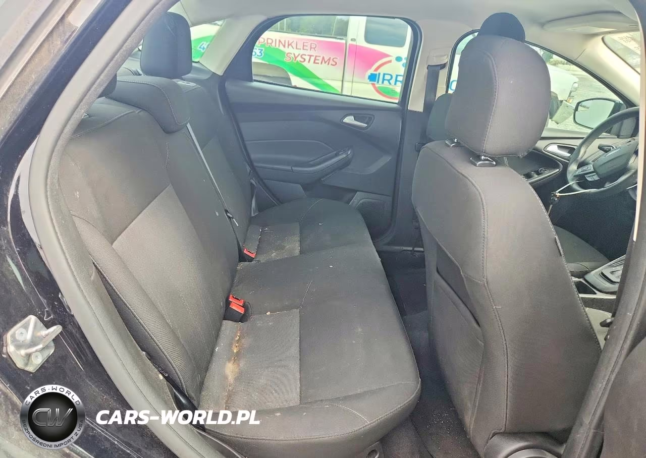 2017 Ford Focus Se VIN:1FADP3F20HL322192 - 10