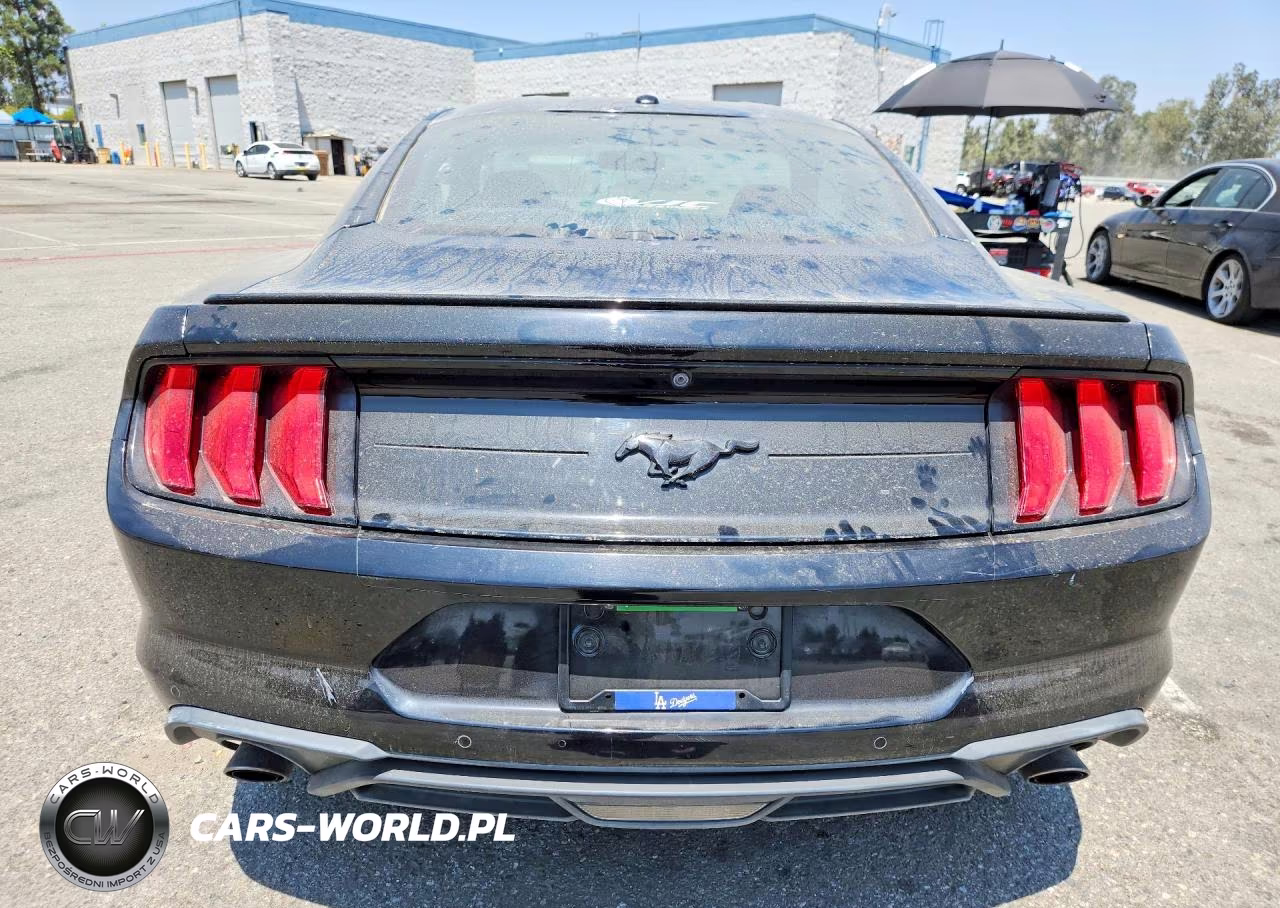 2018 Ford Mustang VIN:1FA6P8TH1J5105016 - 6