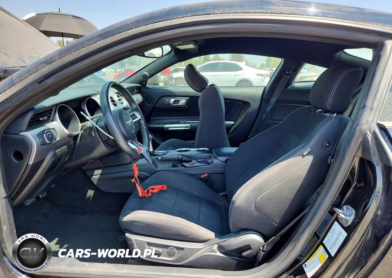 2018 Ford Mustang VIN:1FA6P8TH1J5105016 - 7