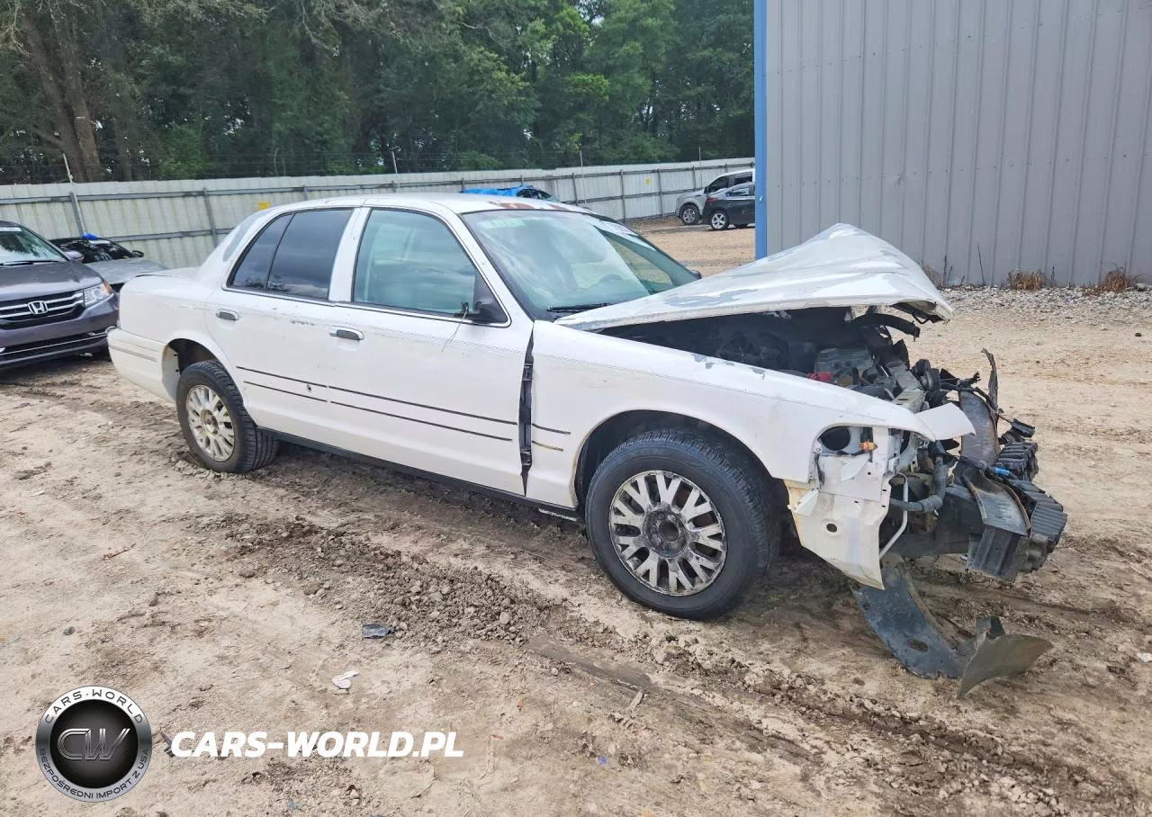 2004 Ford Crown Vic VIN:2FAFP74W04X160454 - 4