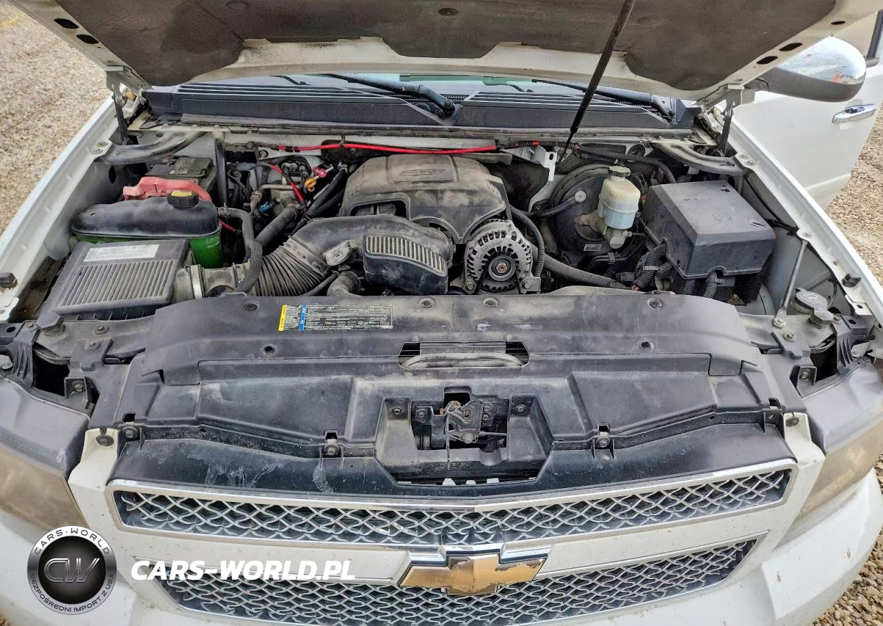 2008 Chevrolet Suburban VIN:1GNFK16368J242431 - 12