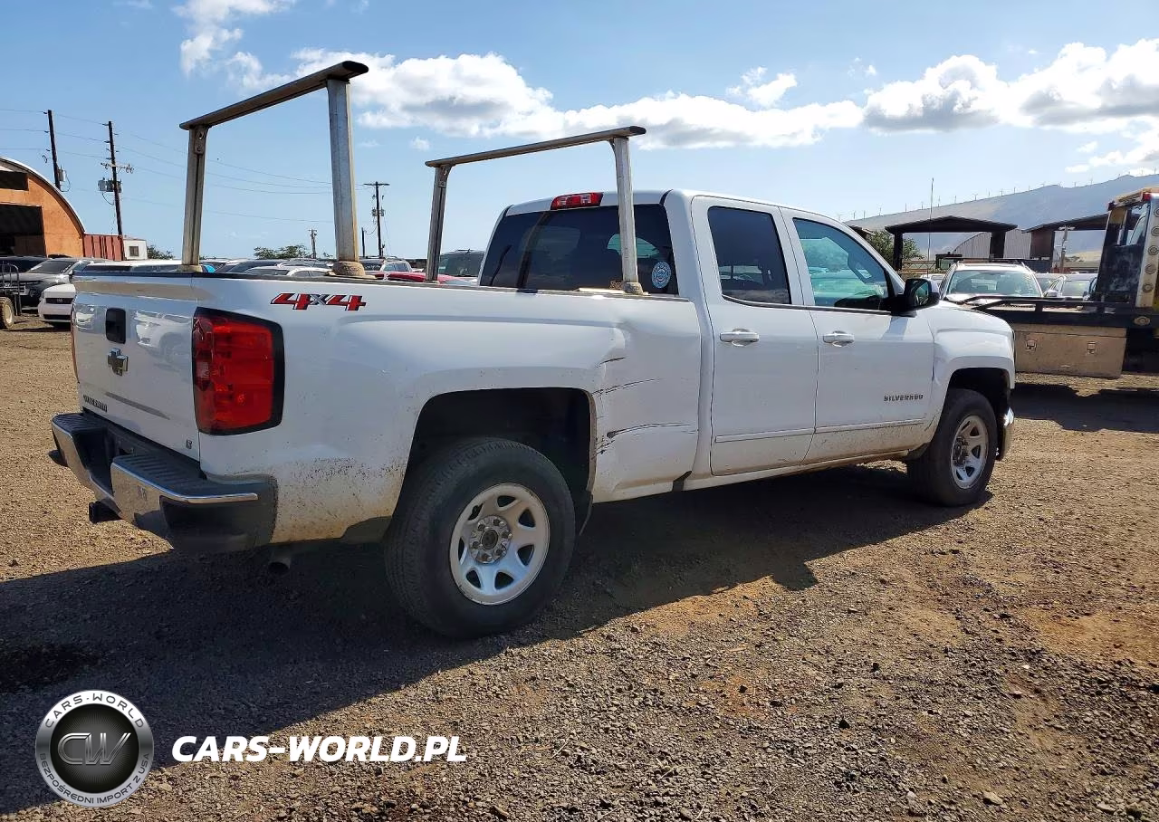 2018 Chevrolet Silverado K1500 Lt VIN:1GCVKREH2JZ360967 - 3