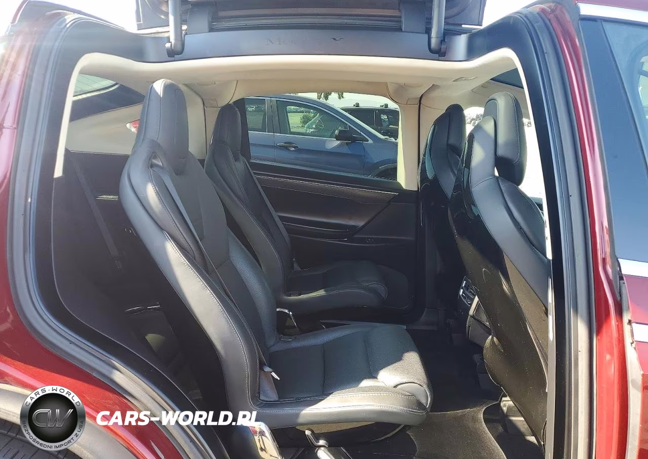 2016 Tesla Model X VIN:5YJXCBE46GFS00289 - 11