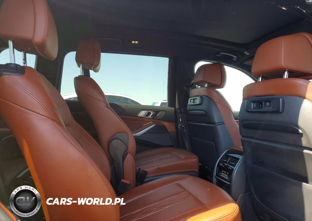 2021 BMW X7 xDrive40I VIN:5UXCW2C04M9F58911 - 10