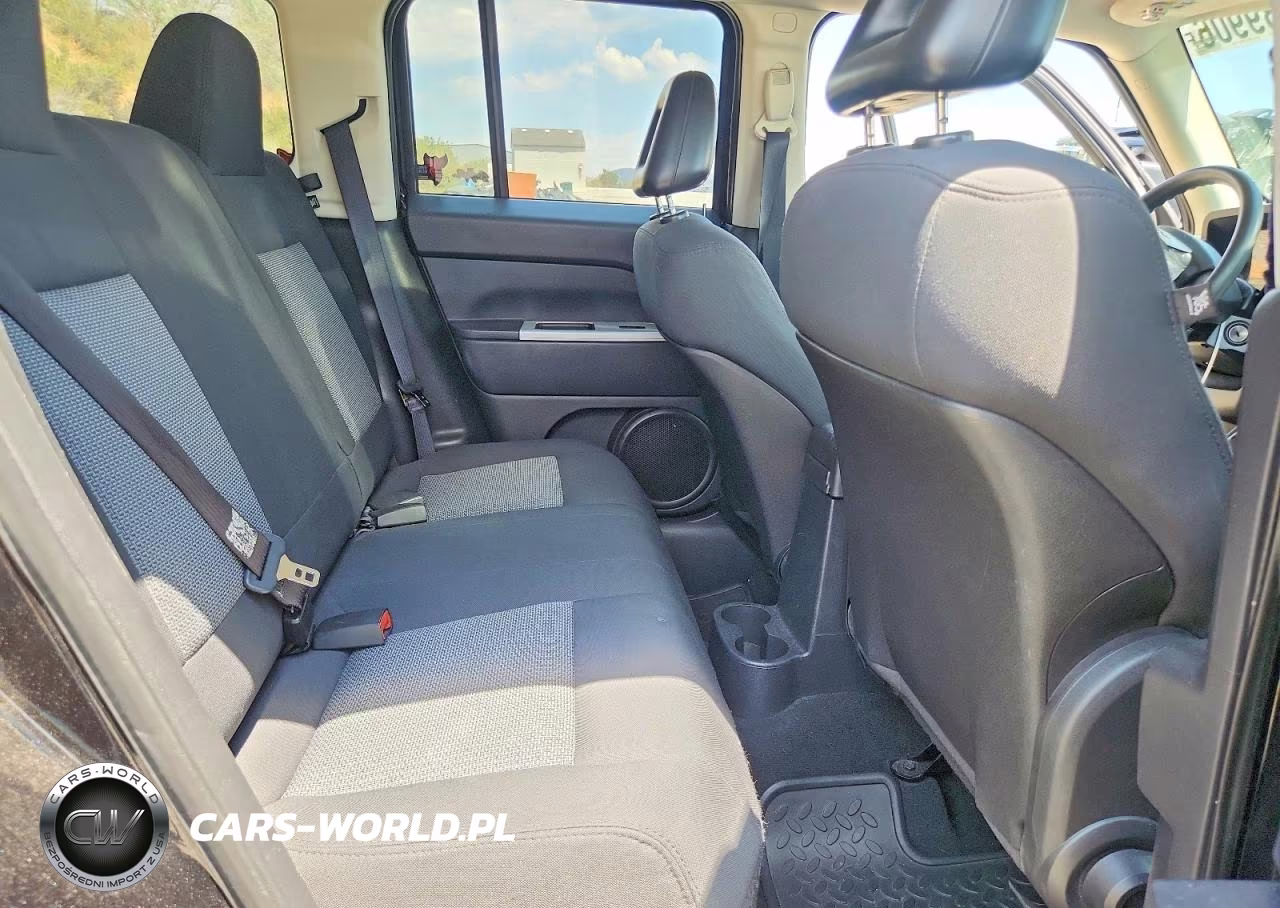 2008 Jeep Patriot Sport VIN:1J8FF28W88D771607 - 11