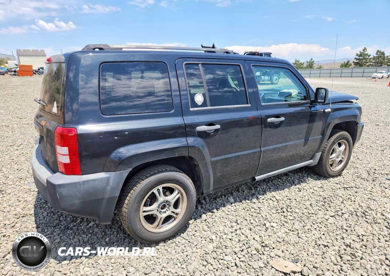 2008 Jeep Patriot Sport VIN:1J8FF28W88D771607 - 3