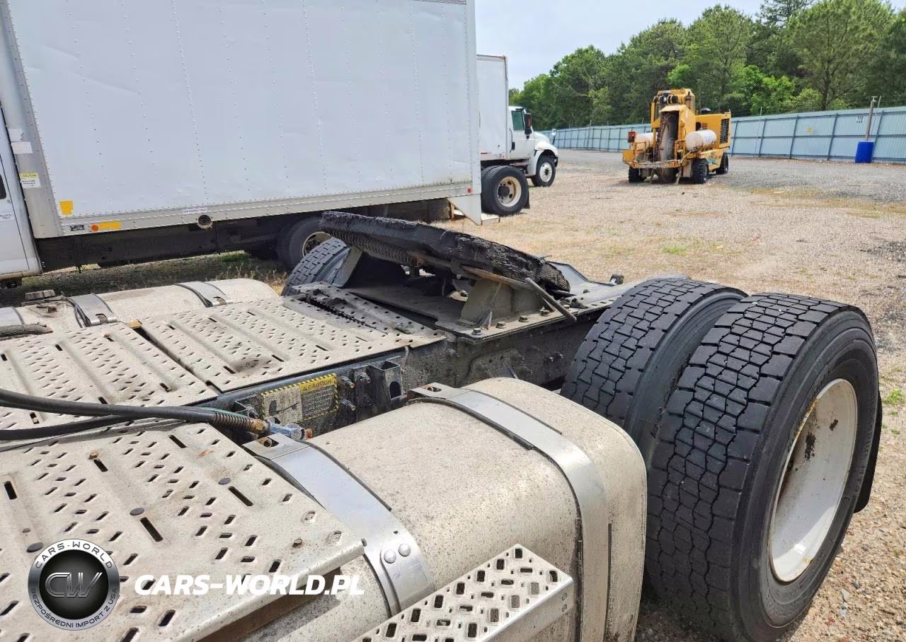 2016 Mack 600 Cxu600 - Semi Truck VIN:1M1AW01XXGM008589 - 9