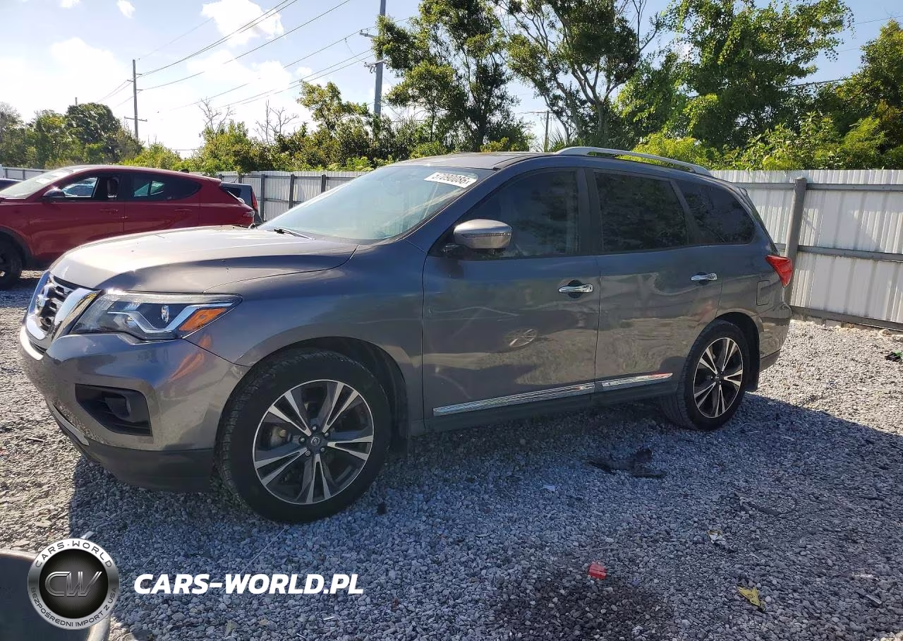 2017 Nissan Pathfinder Platinum – zdjęcie 1 z 13