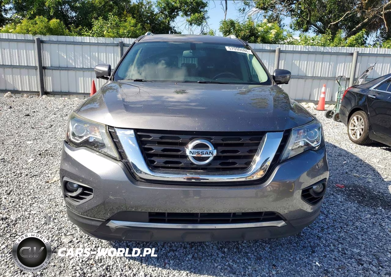 2017 Nissan Pathfinder Platinum VIN:5N1DR2MN3HC607993 - 5