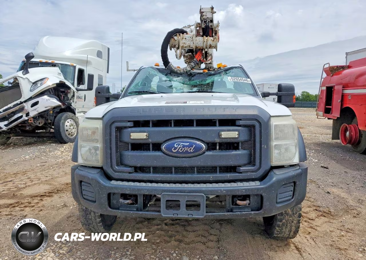 2013 Ford F550 Super Duty Bucket Truck VIN:1FDUF5HY6DEB53641 - 5