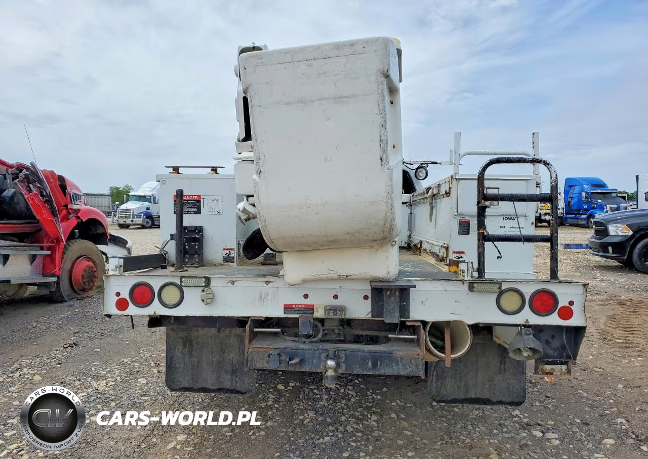 2013 Ford F550 Super Duty Bucket Truck VIN:1FDUF5HY6DEB53641 - 6