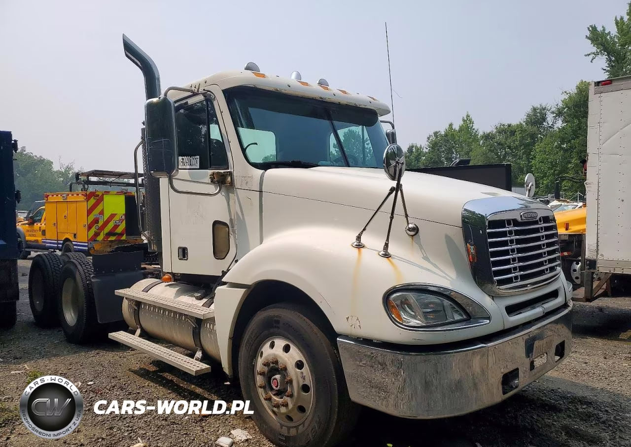2007 Freightliner Columbia 120 Semi Truck