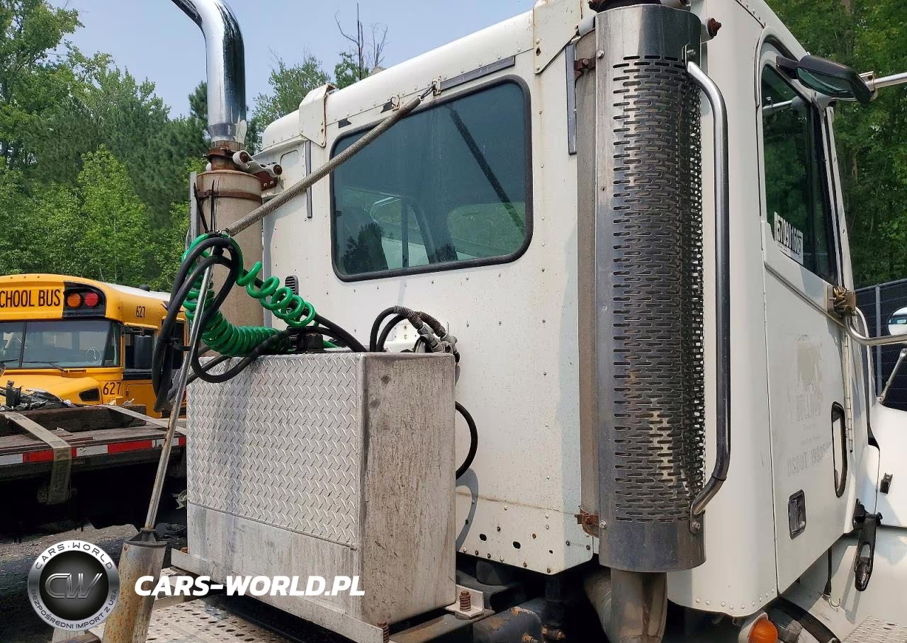 2007 Freightliner Columbia 120 Semi Truck VIN:1FUJA6CK57LX66986 - 6