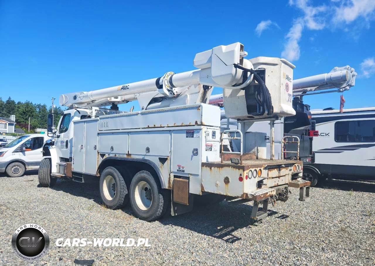 2016 Freightliner M2 106 Medium Duty VIN:1FVHCYCY2GHHL5690 - 3