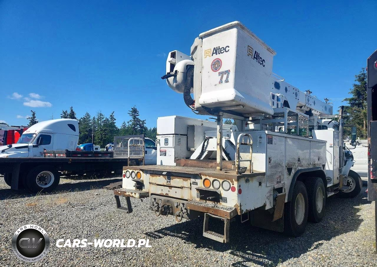 2016 Freightliner M2 106 Medium Duty VIN:1FVHCYCY2GHHL5690 - 4