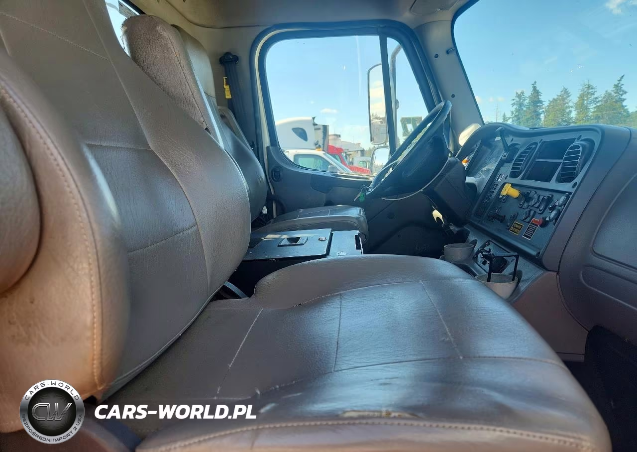 2016 Freightliner M2 106 Medium Duty VIN:1FVHCYCY2GHHL5690 - 5