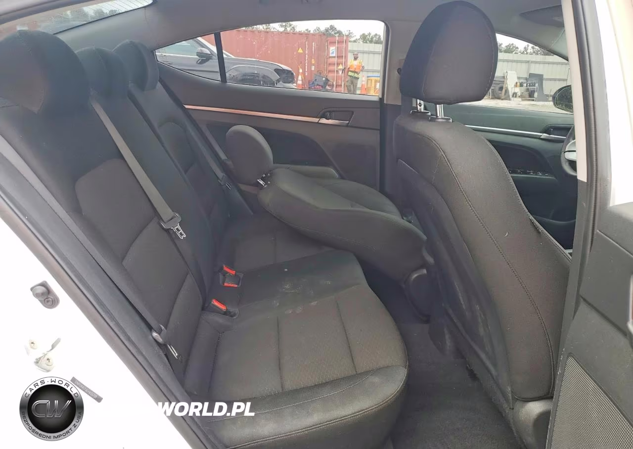 2020 Hyundai Elantra Sel VIN:5NPD84LF6LH626709 - 10