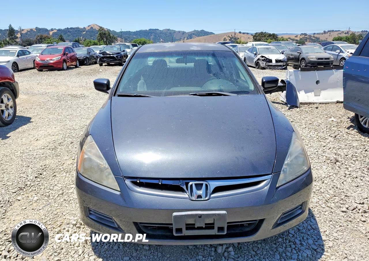 2006 Honda Accord Lx VIN:JHMCM56426C001889 - 5