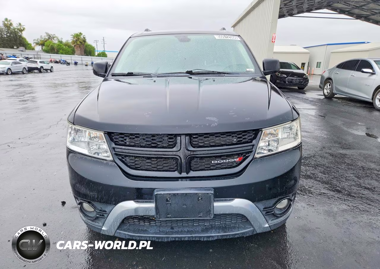 2018 Dodge Journey Crossroad VIN:3C4PDDGG8JT388712 - 5