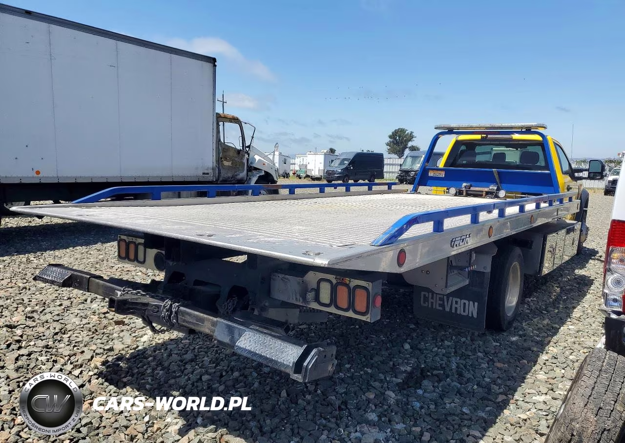 2020 Ford F550 Super Duty VIN:1FDUF5GT5LDA06477 - 3