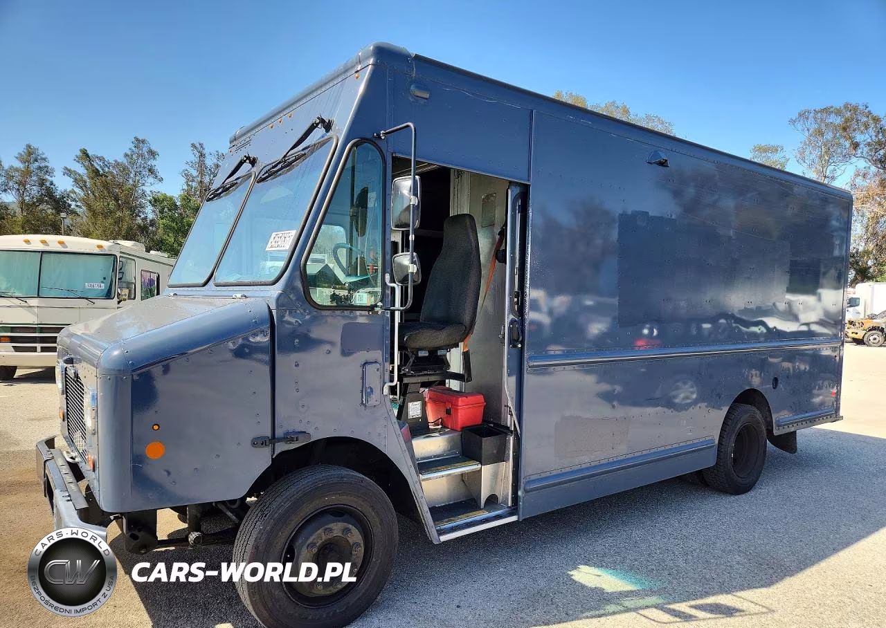 2020 Freightliner Chassis M Line Walk-In Van – zdjęcie 1 z 12