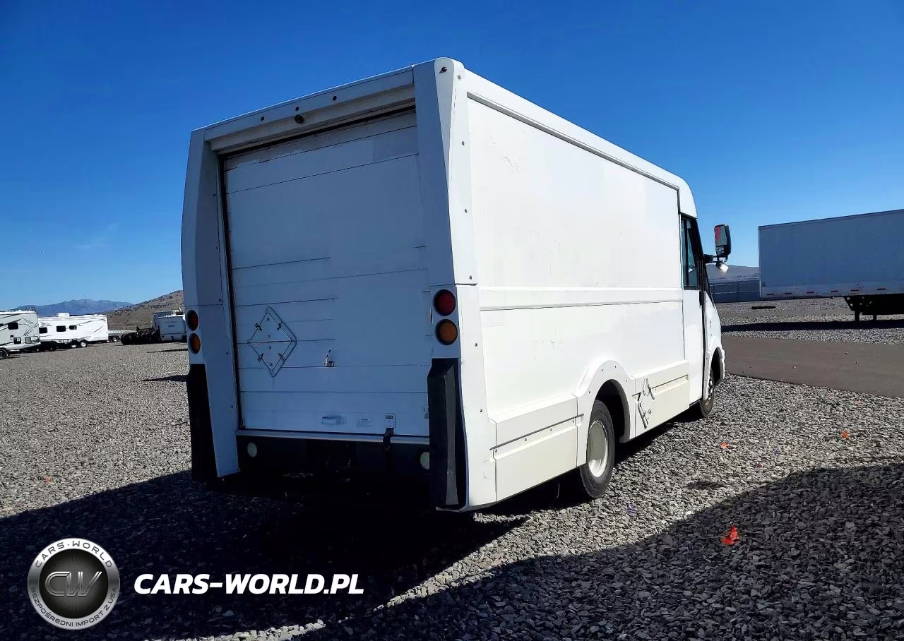 2016 Isuzu Reach Delivery Truck VIN:JALB4T170G7W00396 - 3