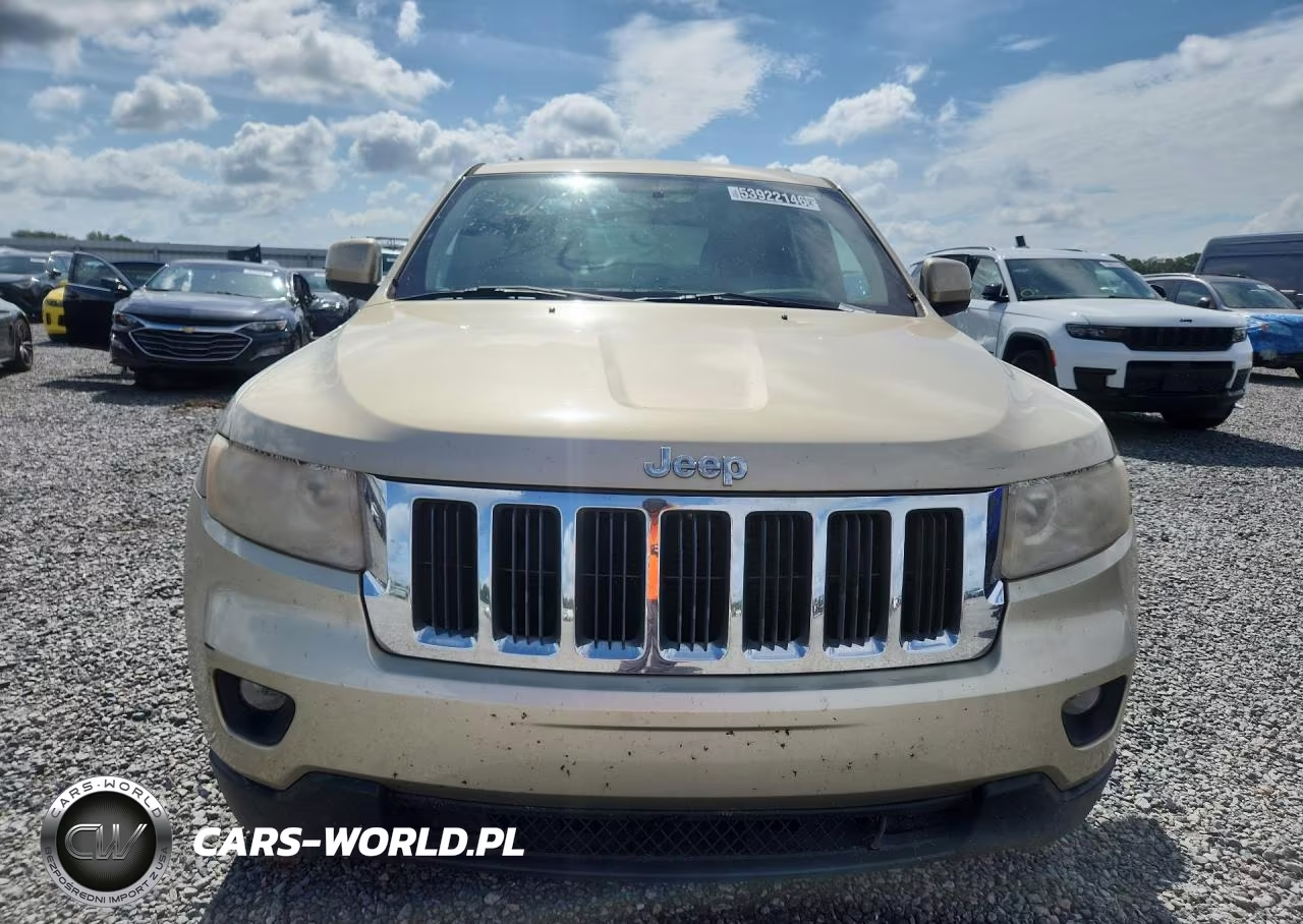 2011 Jeep Grand Cherokee Laredo VIN:1J4RS4GG4BC739444 - 5