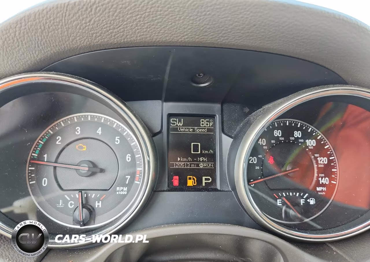 2011 Jeep Grand Cherokee Laredo VIN:1J4RS4GG4BC739444 - 9